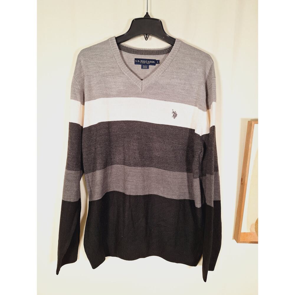 U.S. Polo Assn. Men's Gray/White/Black V-Necked Sweater Large - Picture 2 of 5